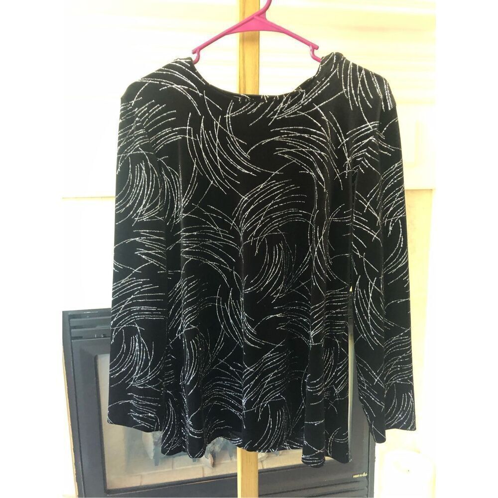 Briggs Women’s Black 3/4 Sleeve Silver Wisp Design Blouse Size Petite S